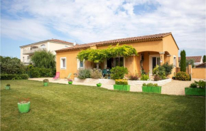 Beautiful home in L'Isle sur la Sorgue w/ 3 Bedrooms